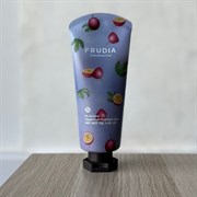 Тонизирующий гель-скраб для душа с маракуйей My Orchard Passion Fruit Scrub Body Wash Frudia